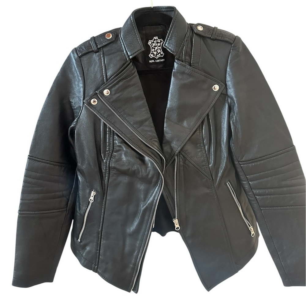 New w/ tags Women’s Genuine Lambskin Leather Moto Jacket
